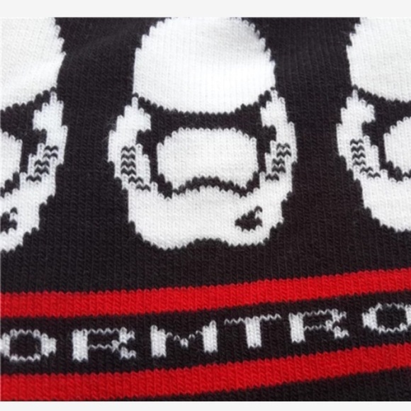 STAR WARS Stormtrooper Reversible Beanie Hat - Picture 4 of 9